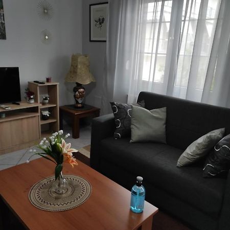 S.T Family Apartement 칼람파카 외부 사진
